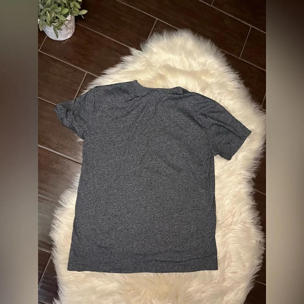 Obey Heathered Grey rise above t shirt sz Medium - Image 4