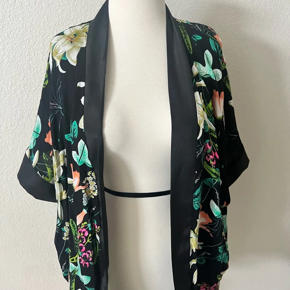 Hawaiian Kimono Black Size undefined - Image 2