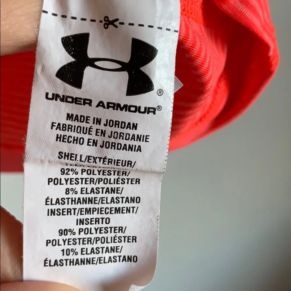 Under‎ Armour Long Sleeve Shirt Size S - Image 4