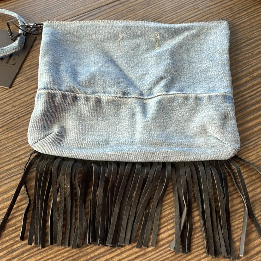 One Teaspoon Western Vintage Clutch NWT - Image 5