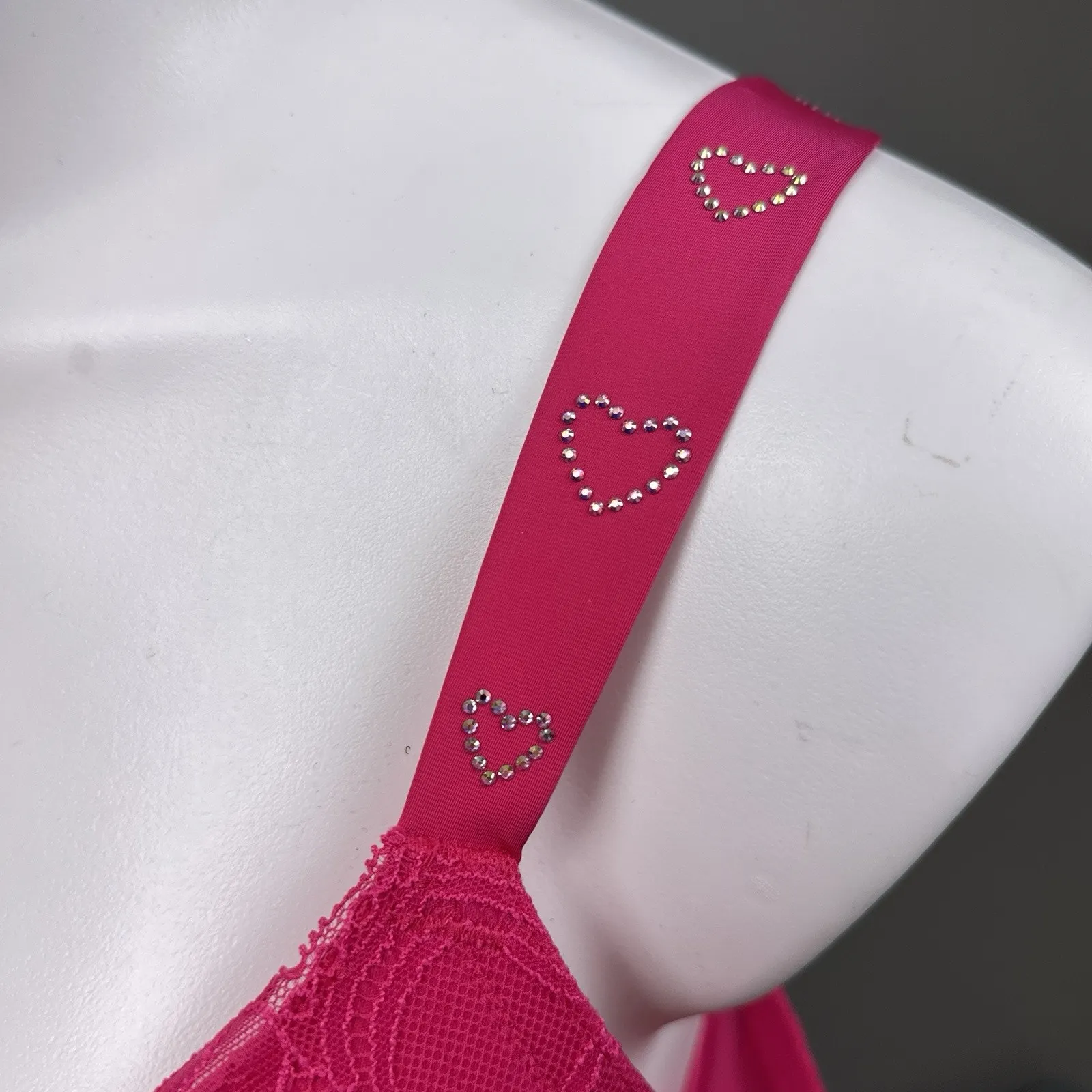 Torrid XO Push-Up Plunge Diamante Bra Size 46DD Rhinestone Hearts Pink Underwire - Image 7