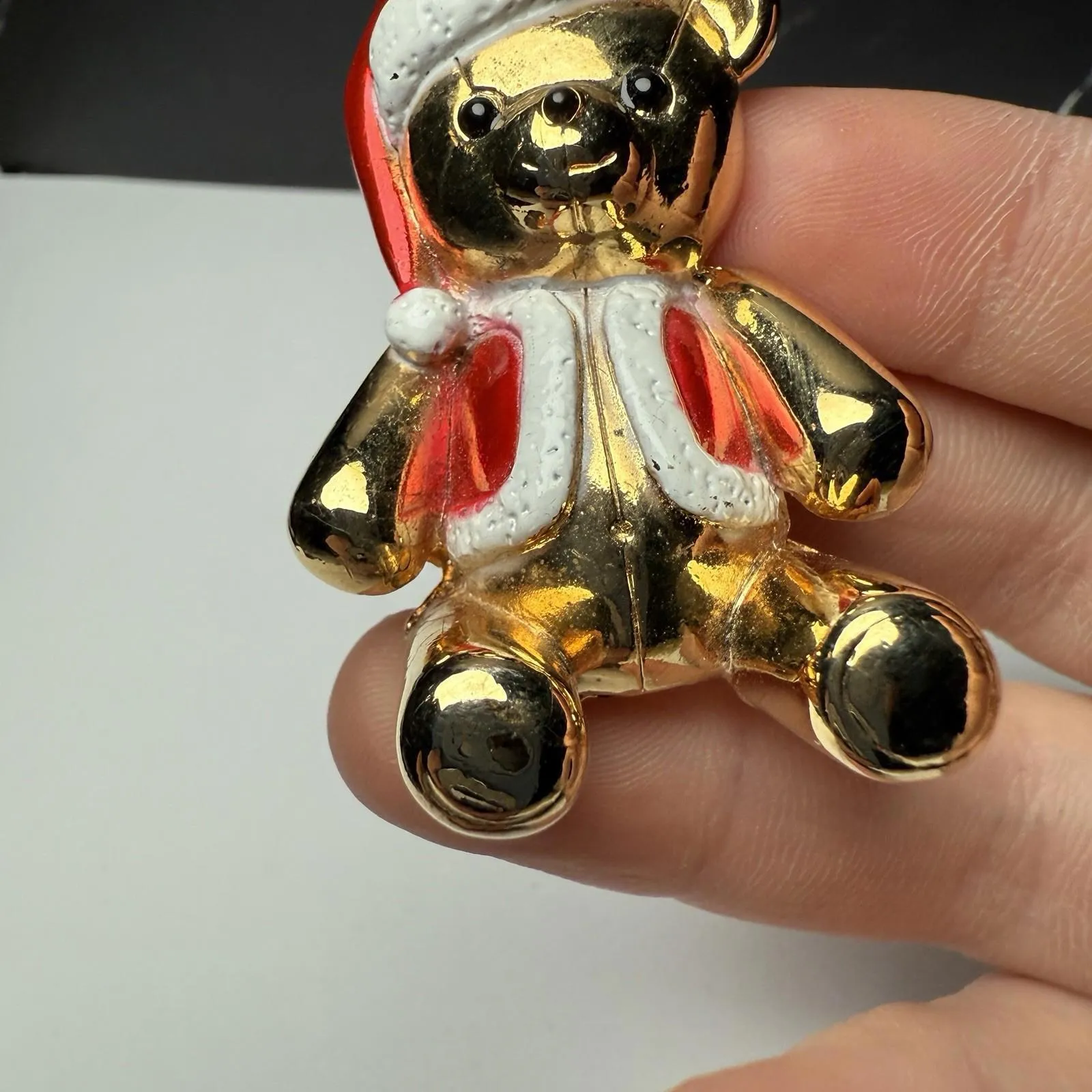 AJC Christmas Teddy Bear In Santa Clause Hat Enamel Brooch Pin Gold Tone Signed - Image 7