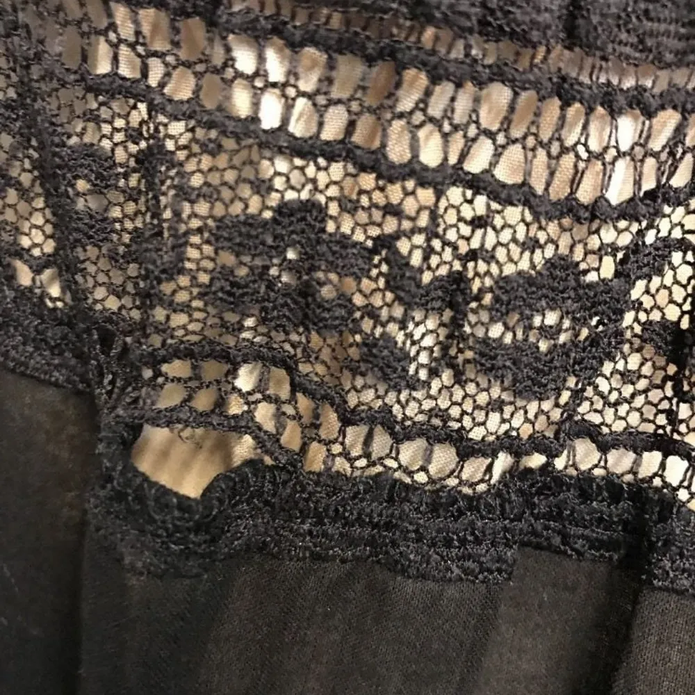 Black XS Dress Lace Nude Pins and Needles - Image 4