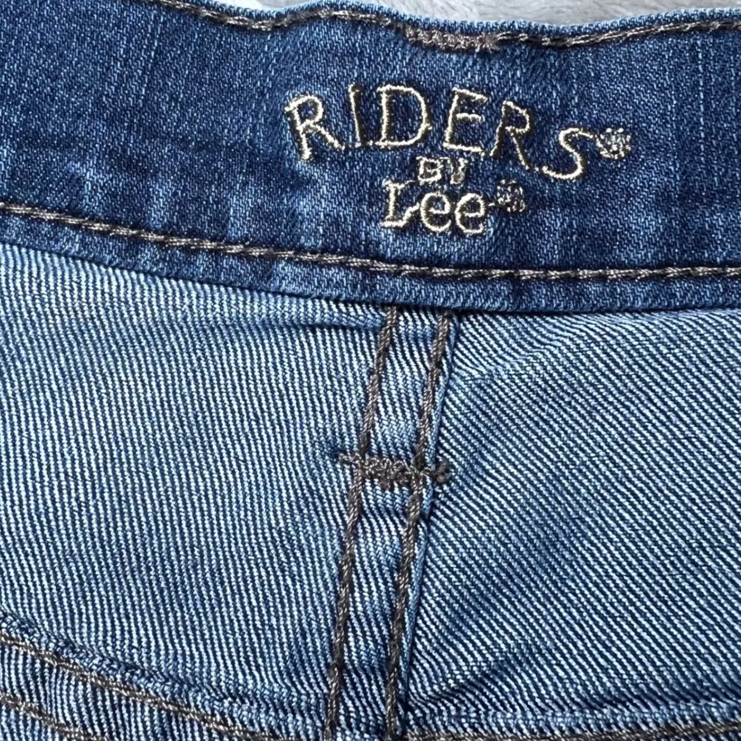 Riders by Lee Blue Jean Capri Pants Womens 10 Denim Casual Everyday Comfortable - Image 4