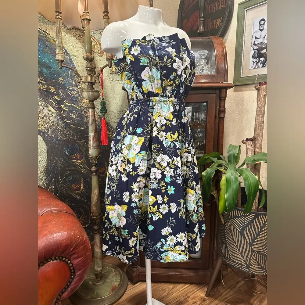 EUC ANTHROPOLOGY Blue and White One Strapless ruffled Dress WITH SIDE POCKETS - Image 2