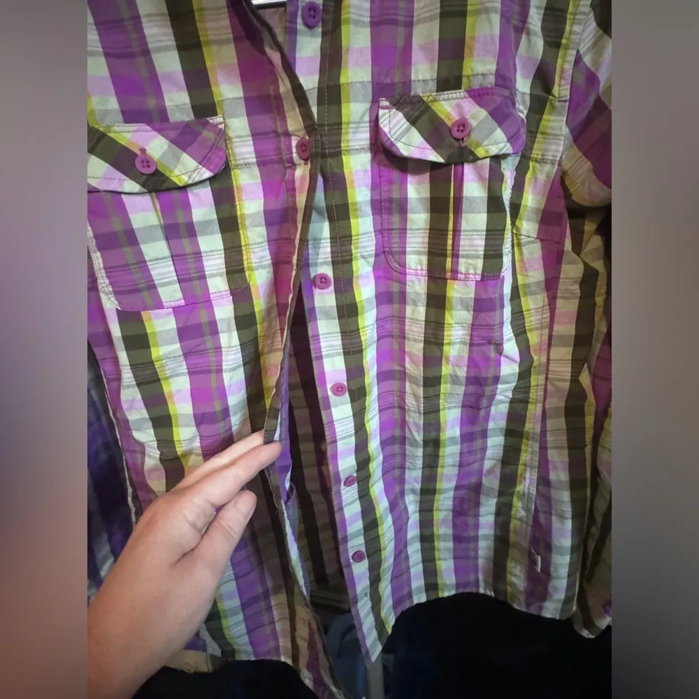 THE NORTH FACE Plaid Button Down Purple & Yellow Size Medium 🏕️⛰️🧗🏾‍♂️🚴🏼‍♂️ - Image 5