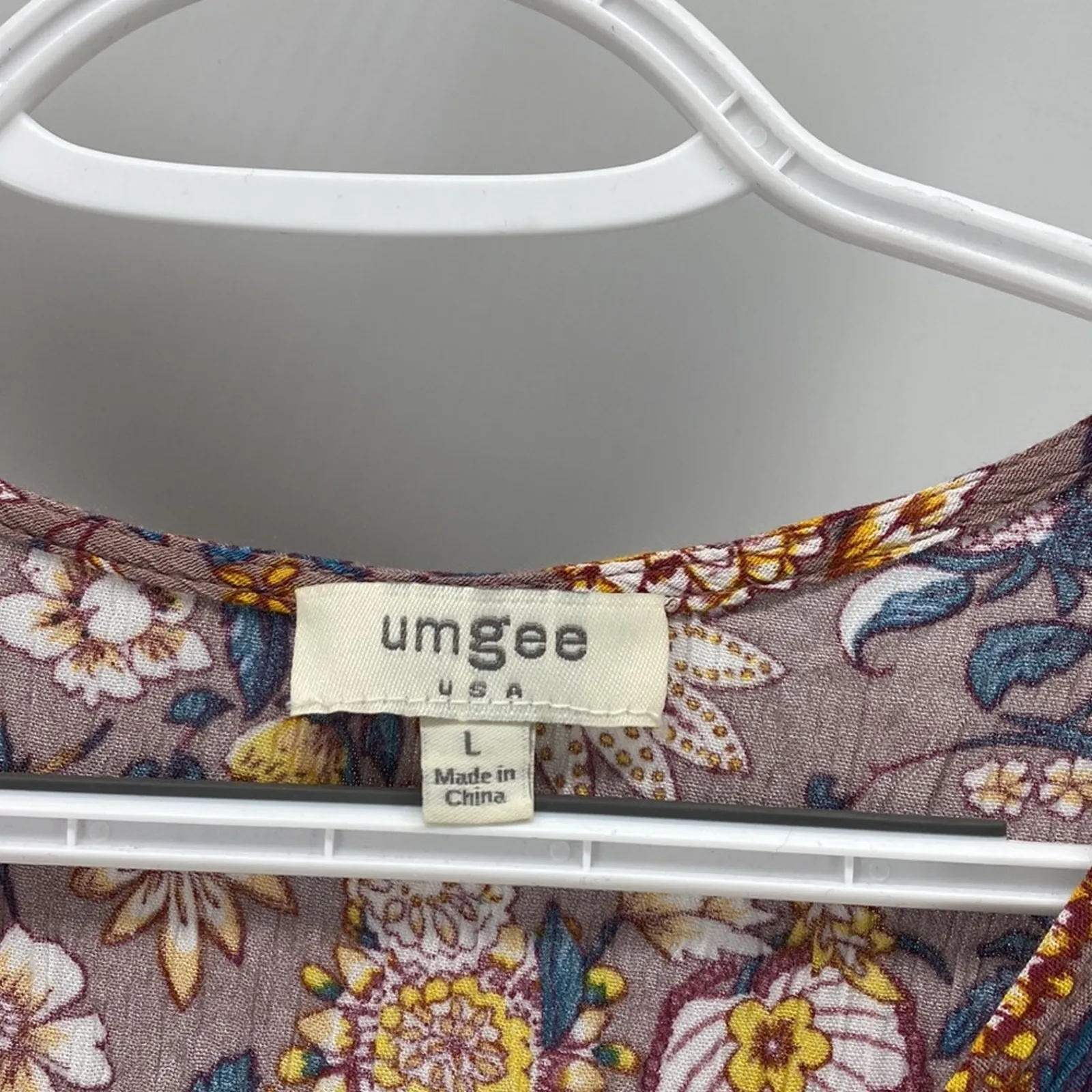 Umgee bohemian faux wrap flutter sleeve hippy cropped mixed media top size L - Image 3