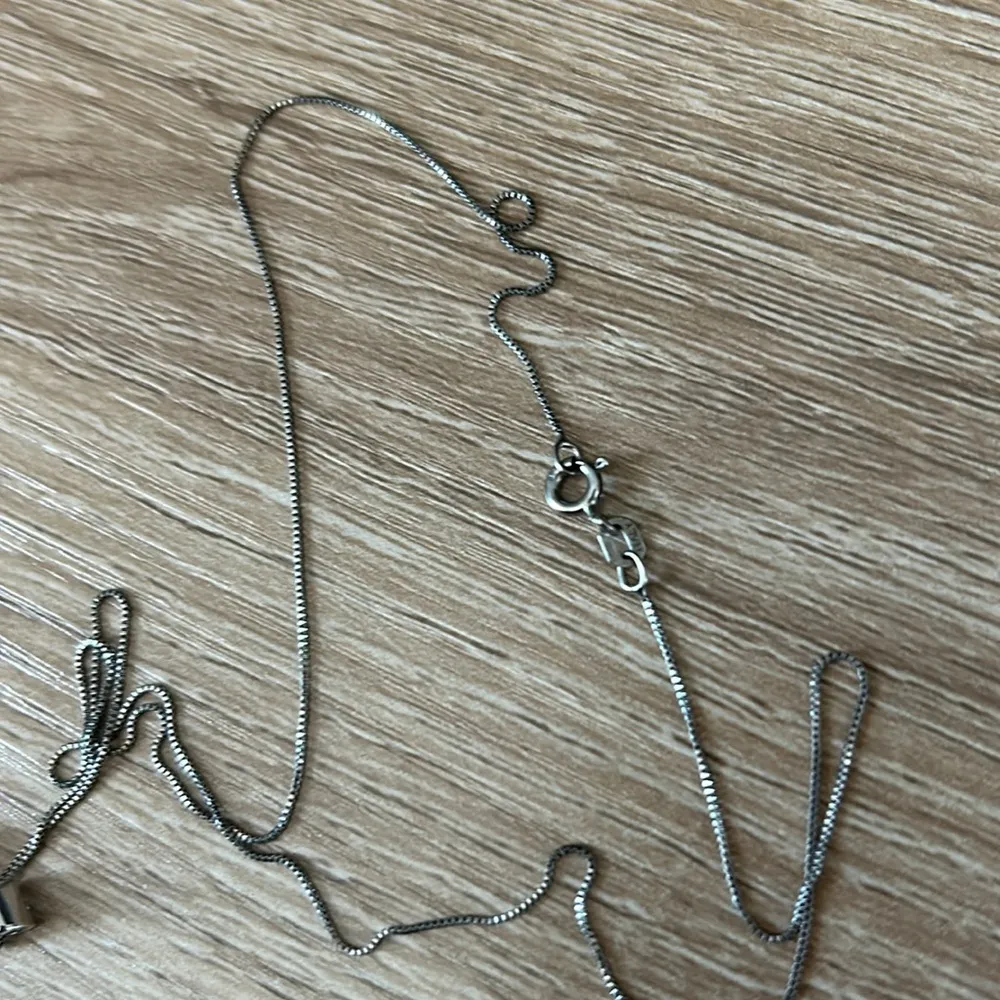 S rhinestone pendant necklace - Image 4