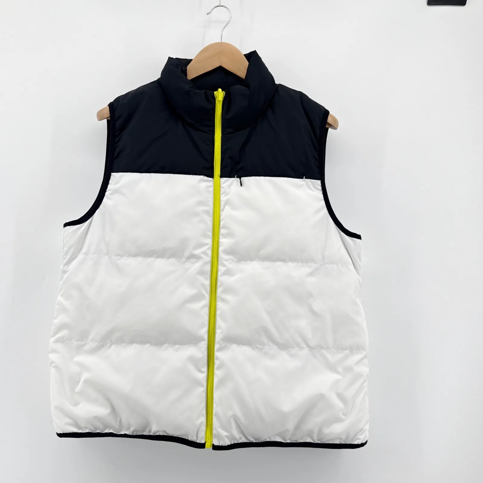 Fabletics Kristen Reversible Puffer Vest Black White Neon Yellow Zip Womens XL - Image 4