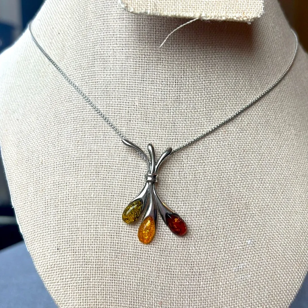 925 Sterling Silver Baltic Amber Floral Pendant Necklace Honey Cognac Green - Image 12