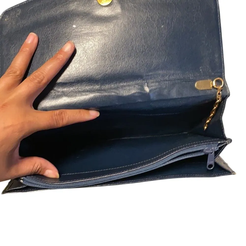 Vintage Towanny blue leather envelope purse chic glam neutral minimalist - Image 5