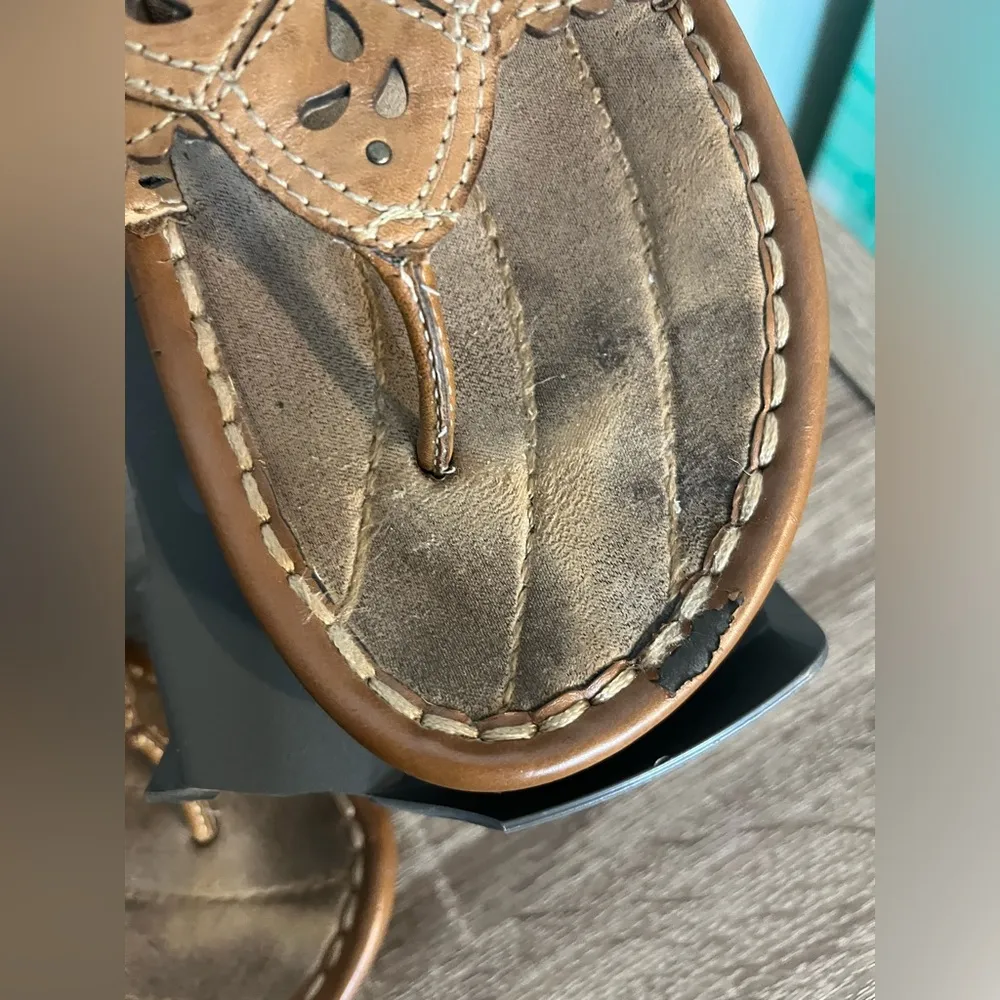 Earth Origins Tan Leather “Rita” Style Flip Flop Thong Sandals Slides Women 8M - Image 11