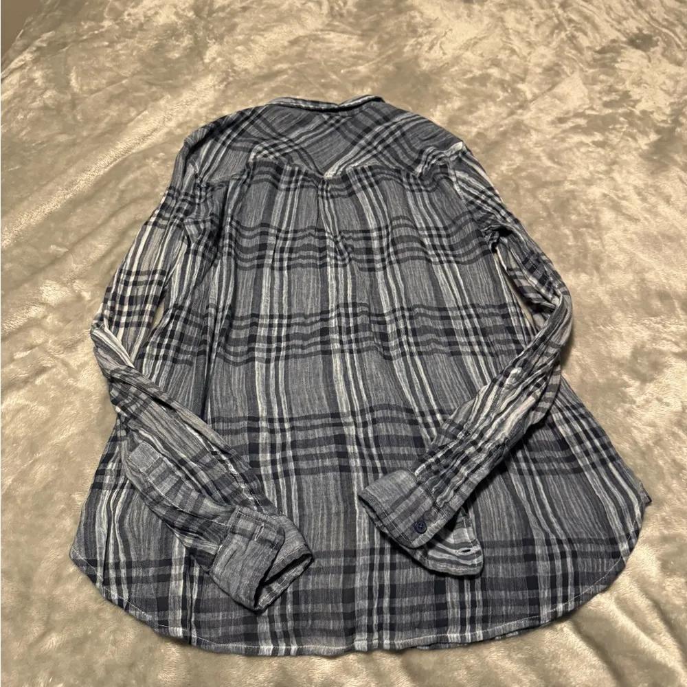 Lucky Brand Blue and White Casual Button Down Shirt - Image 2