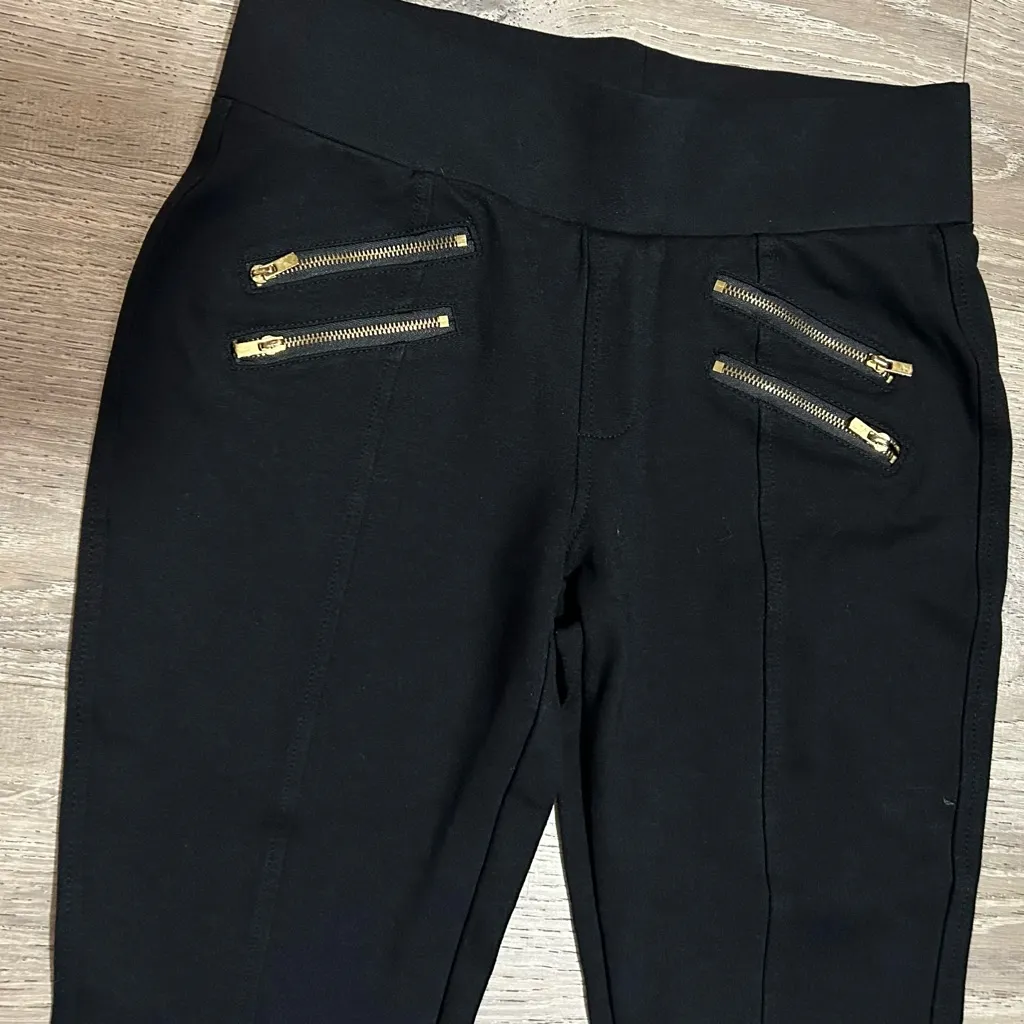 Ci Sono Black pants with Gold Zipper Details - Image 2