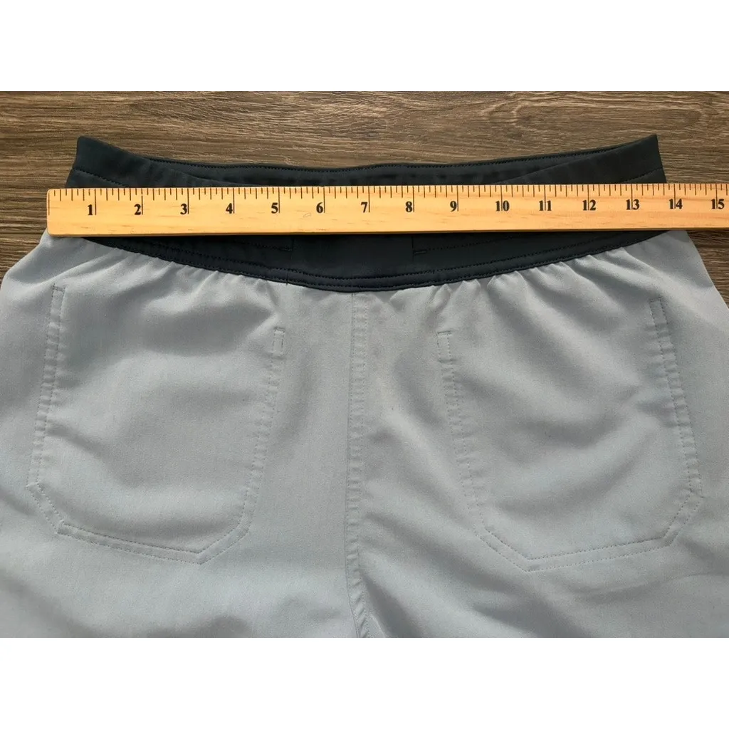 FIGS Reversible Straight Leg Womens' Scrub size Small - Image 5