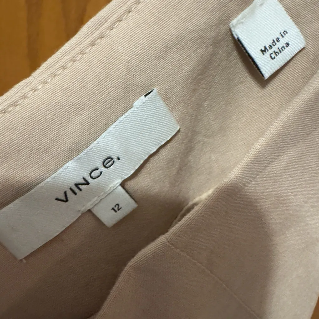 New VINCE Inverted Pleated A-line Shorts Tan Linen Blend Button Detail size 12 - Image 9