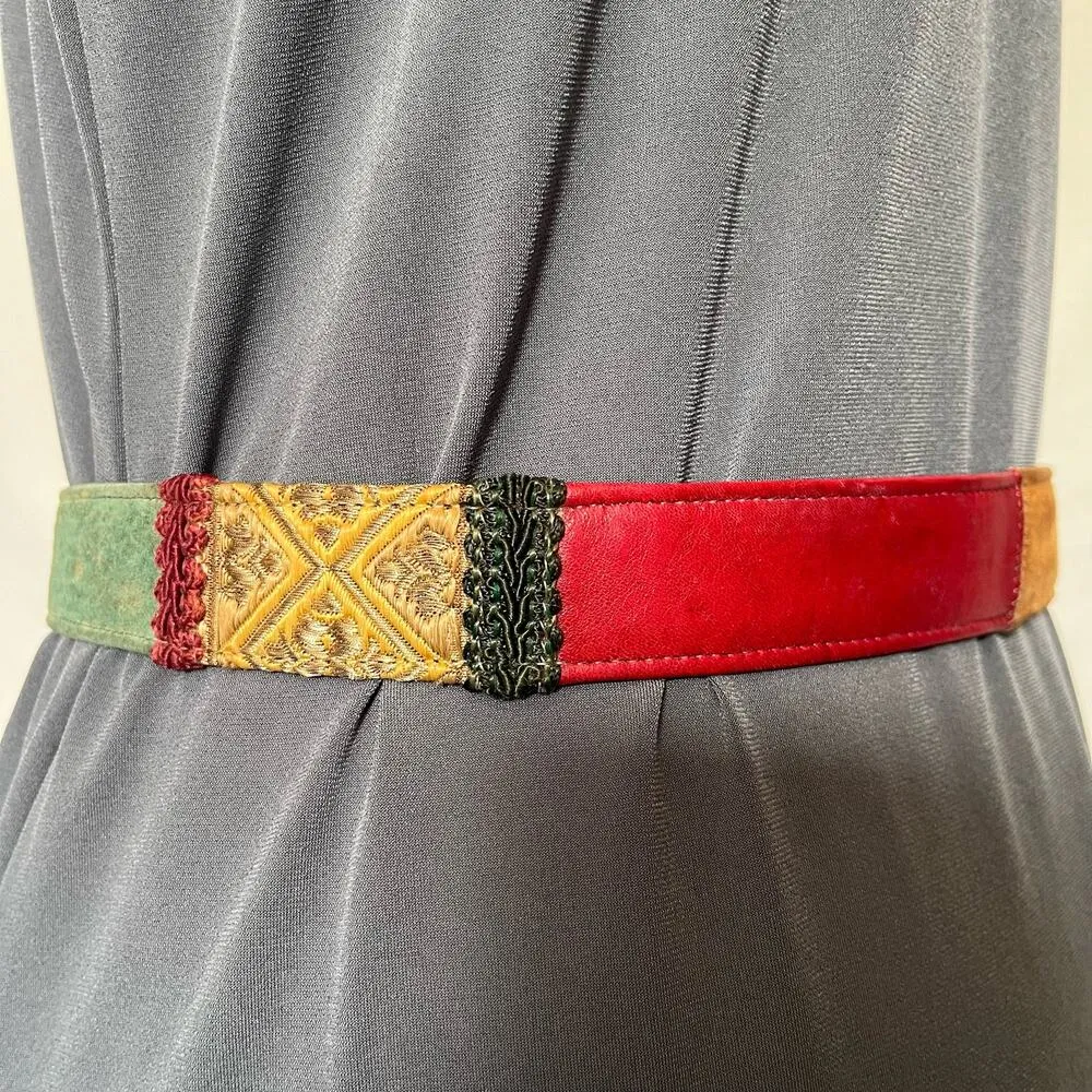 VINTAGE ALDEN HOWARD Patchwork Boho Womens Belt Sz M Burgundy Cherry Retro Green - Image 4