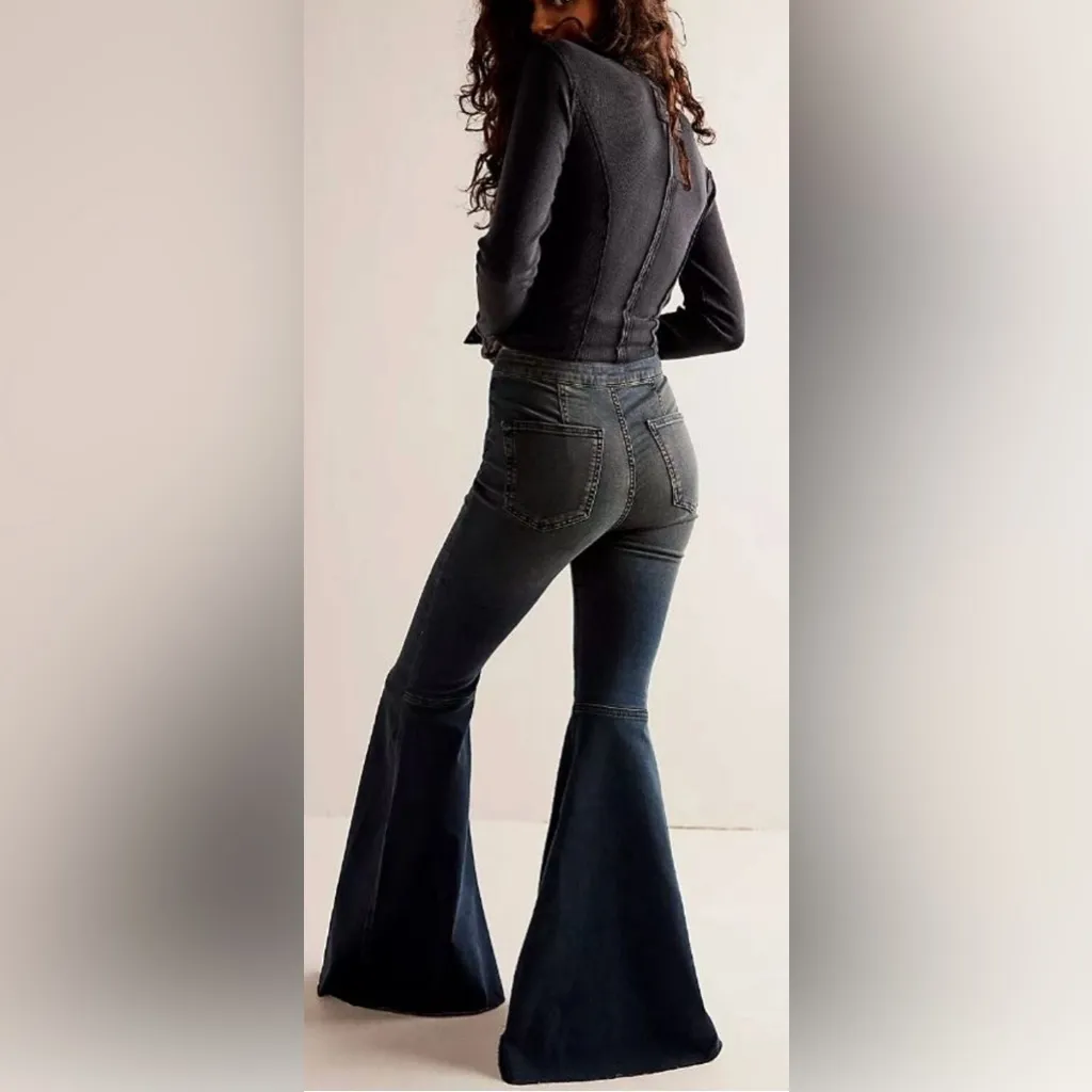 WE THE FREE flared denim jeans high rise black palazzo style size 25 - Image 2