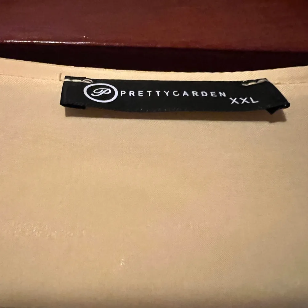 PRETTYGARDEN Women’s Wrap Maxi Dress Boho V Neck Short Sleeve Ruffle Hem LG EUC - Image 6