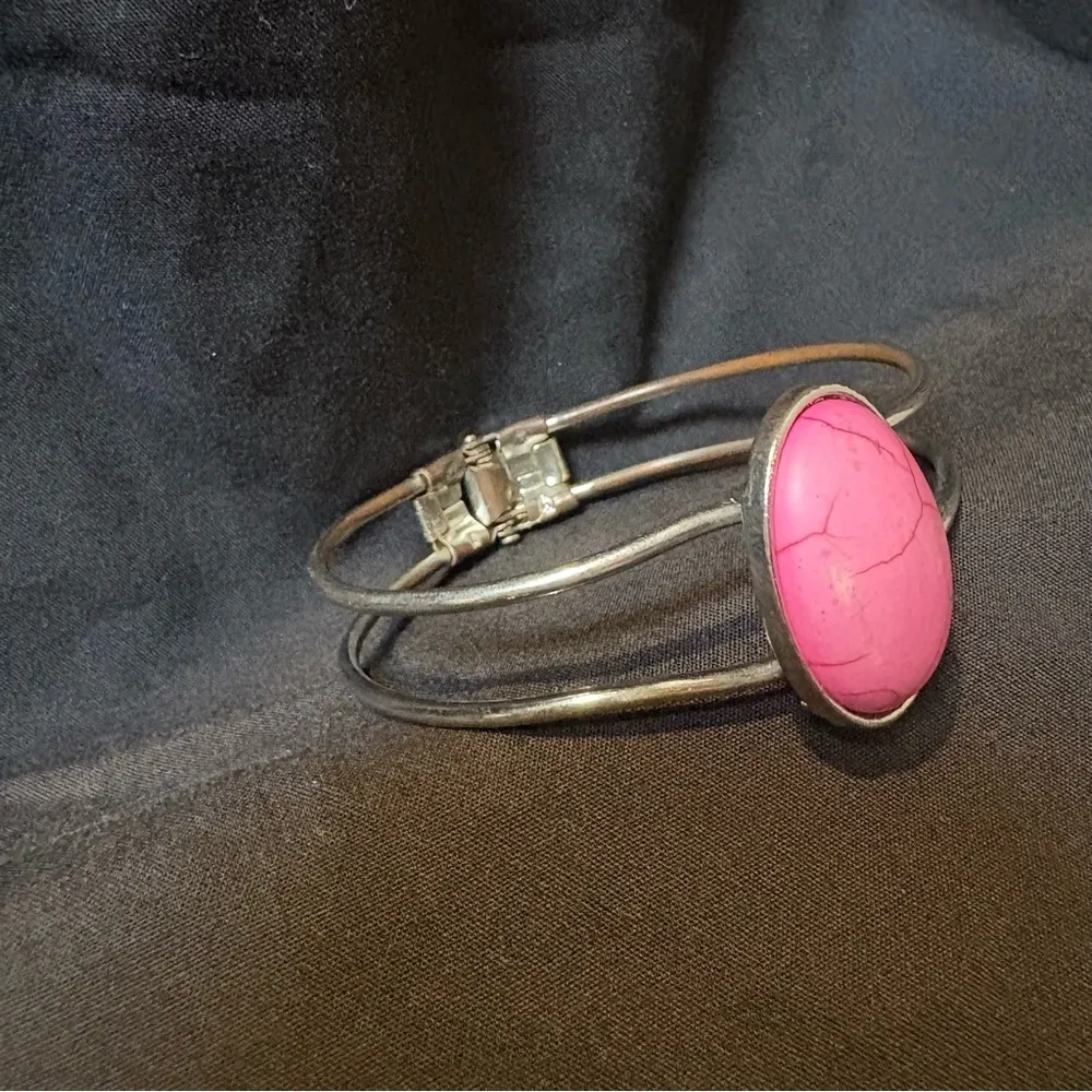 Vibrant Pink Stone Silver Cuff Bracelet - Image 14