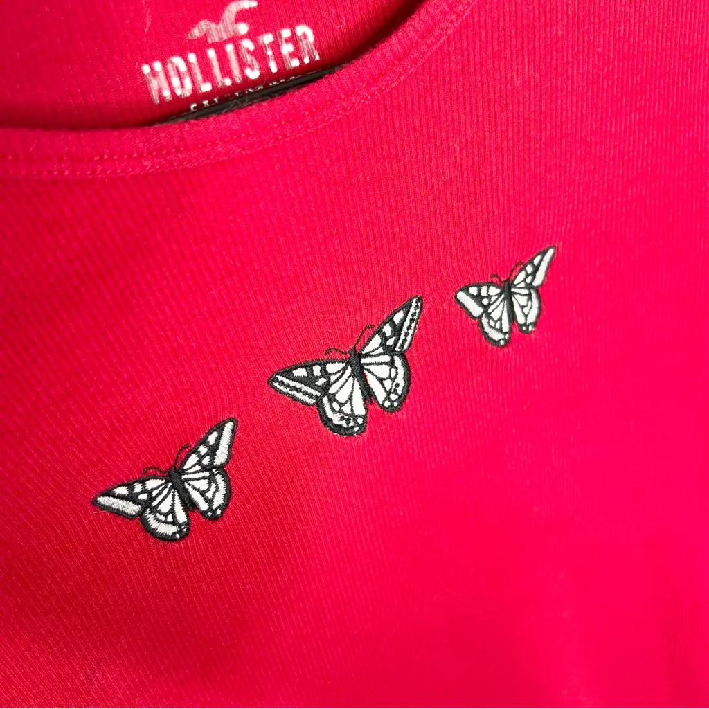 Hollister Long Sleeve Baby Tee Red with Embroidered Butterflies Size Small - Image 3