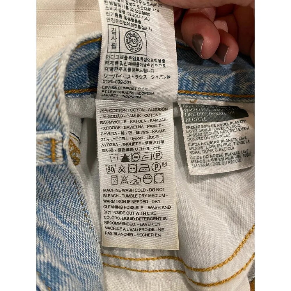 Levis Premium High Loose Jeans. Size: 28 Blue - Image 9