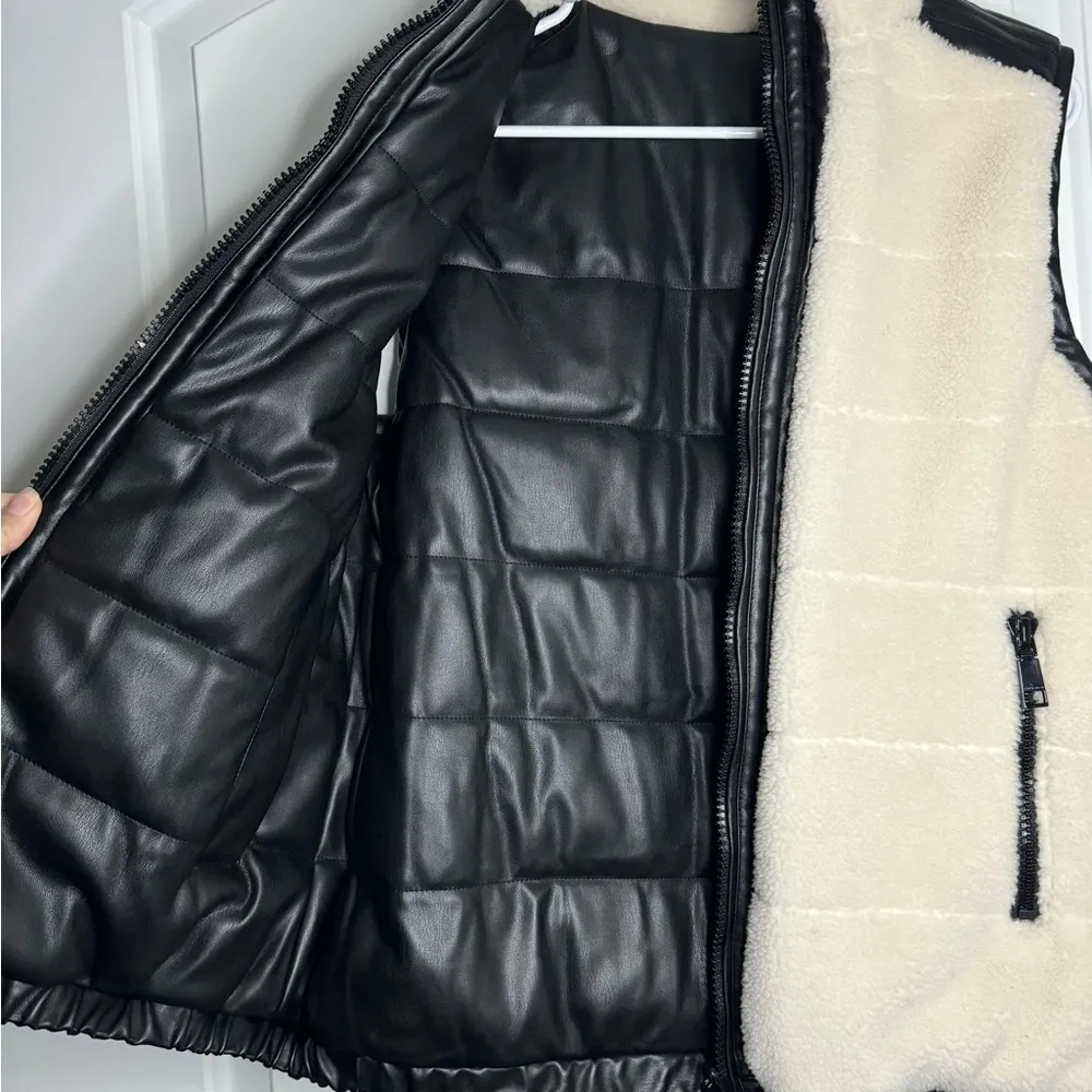 NWT Rebecca Minkoff Vest Size Medium Sherpa Faux Leather Reversible Ivory - Image 6