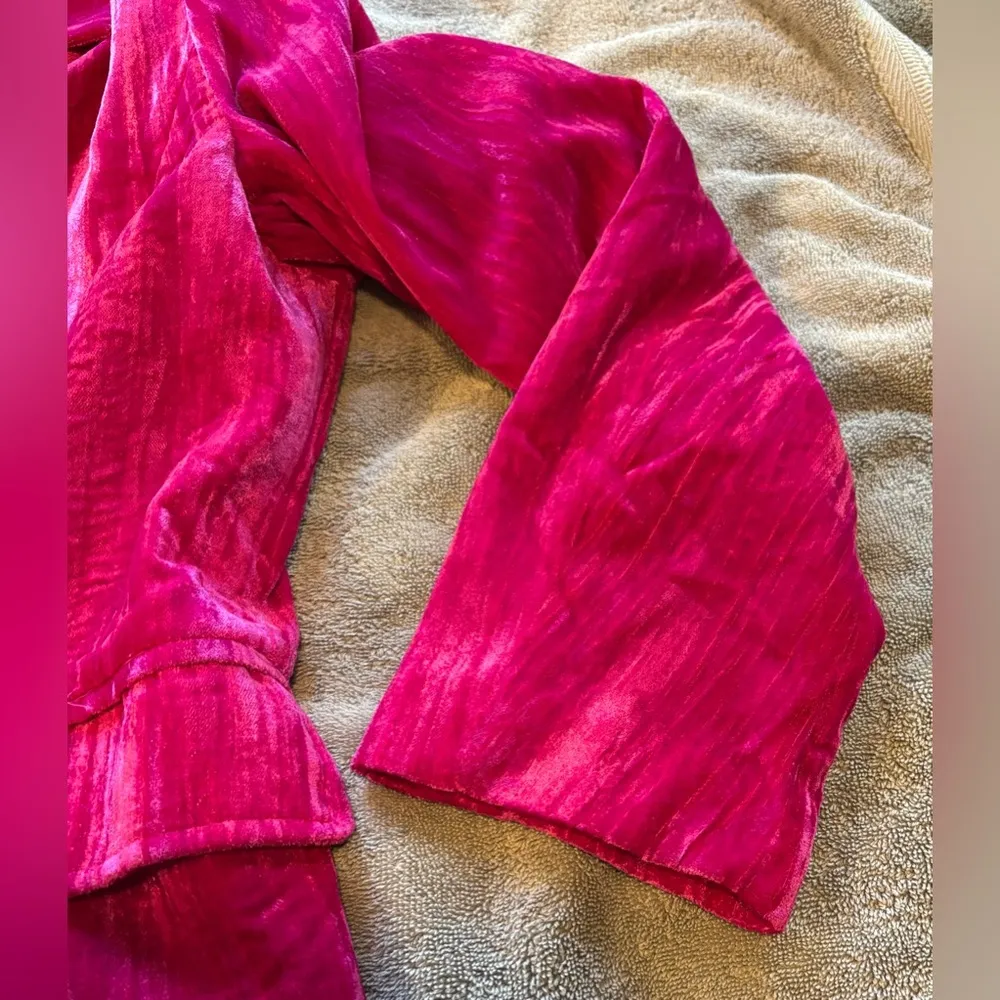 NWT Ellison Fuchsia Crushed Velvet Blazer - Image 6