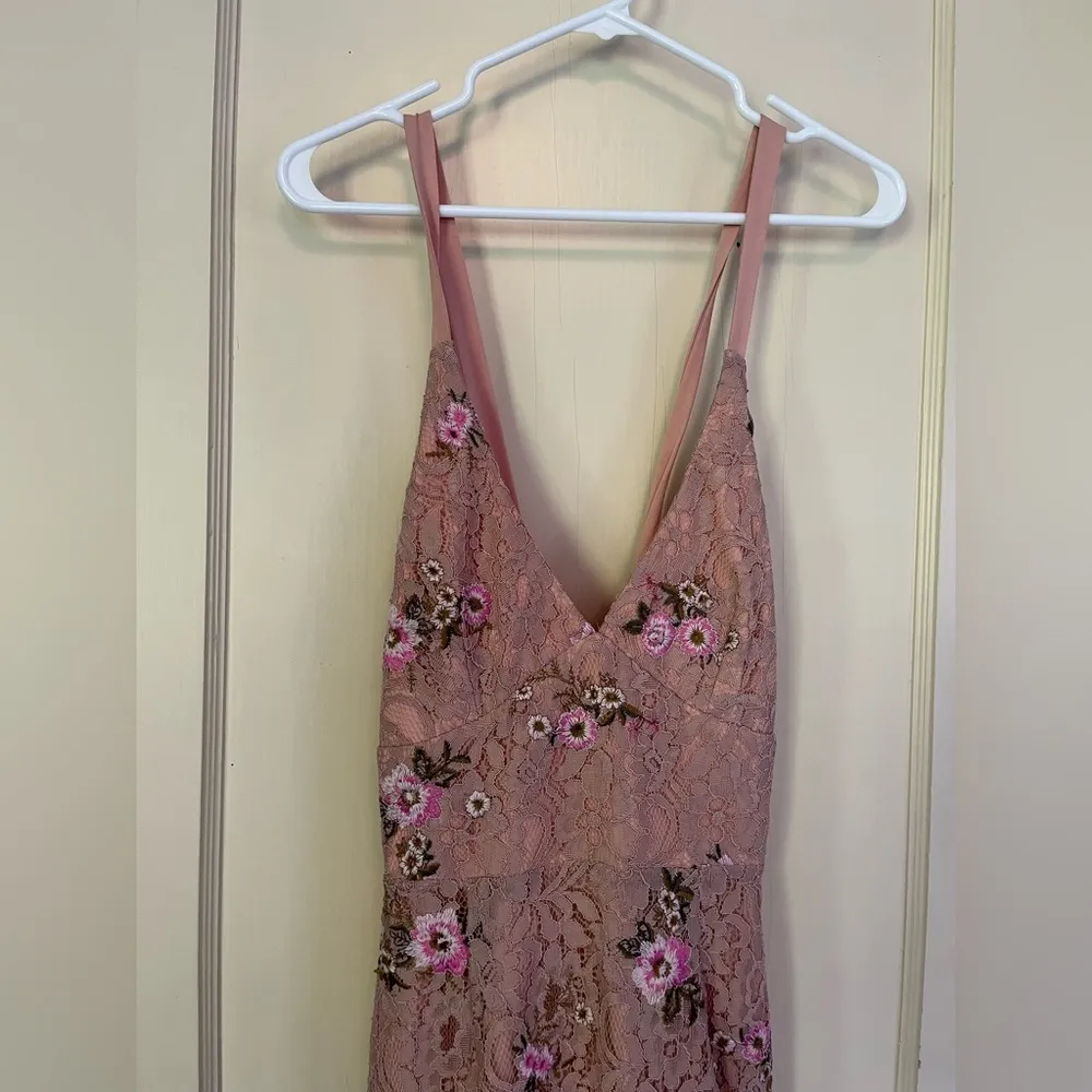 NWT: WAYF small pink dress - Image 2