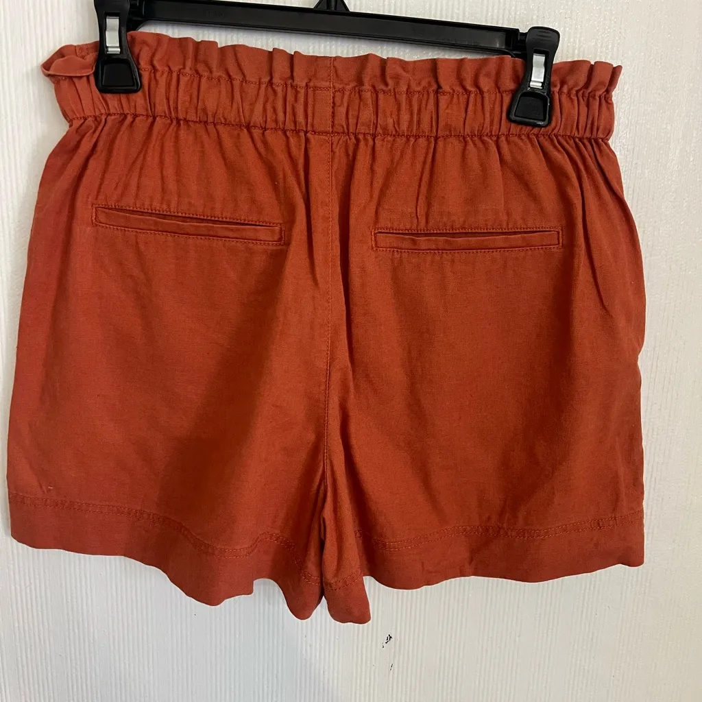 Uniqlo Women's High Waist Rust Shorts - Image 5