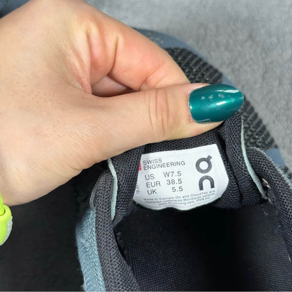 Women’s 7.5 On Running Cloud 2 Shoes Running Workout No Tie Tide Magnet Teal Blue - Image 8