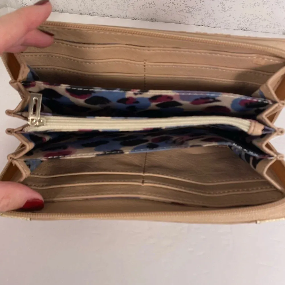 Guess Tan, Cream & Multicolored Wallet - Image 9