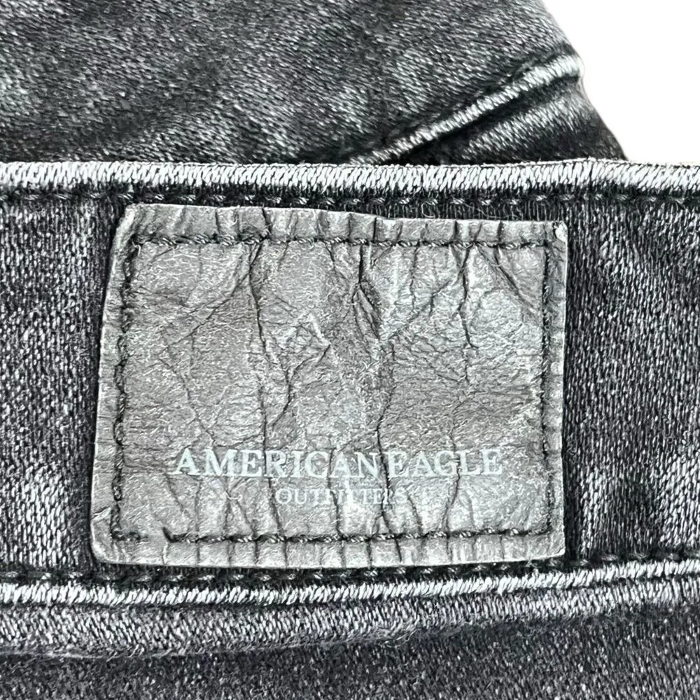 American Eagle Black Frayed Lace Midi AE Denim Jean Shorts Women’s Size 8 - Image 5