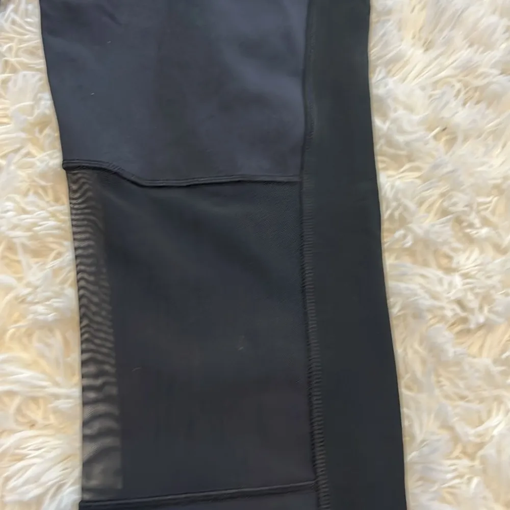 Calia Leggings with cuffed ankles 28” Color Black Size M 14” Waist GUC - Image 6