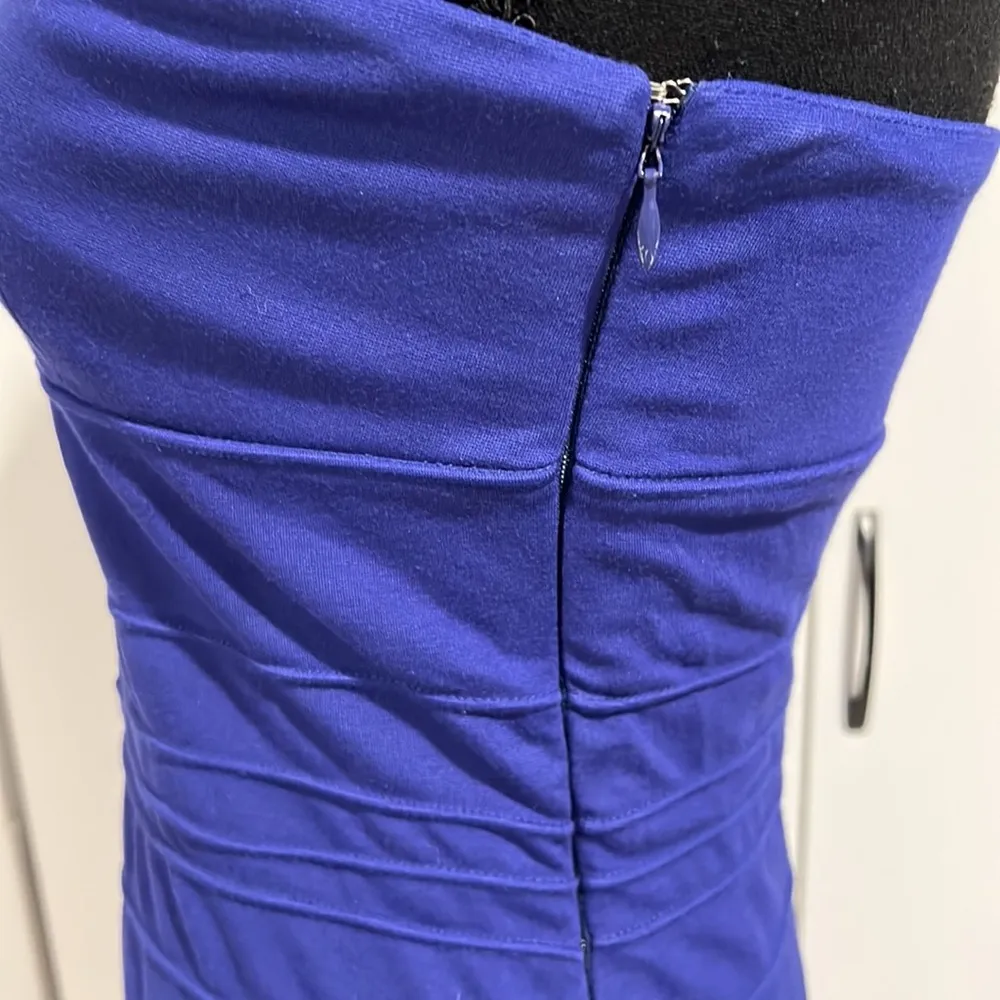 Diane Von Furstenberg dress‎ . Size 4 - Image 4