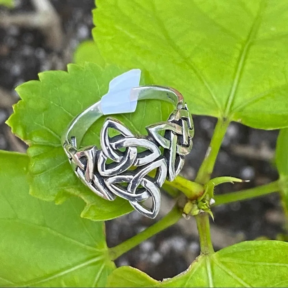 Sterling Silver Celtic Triquetras Ring Silver - Image 5