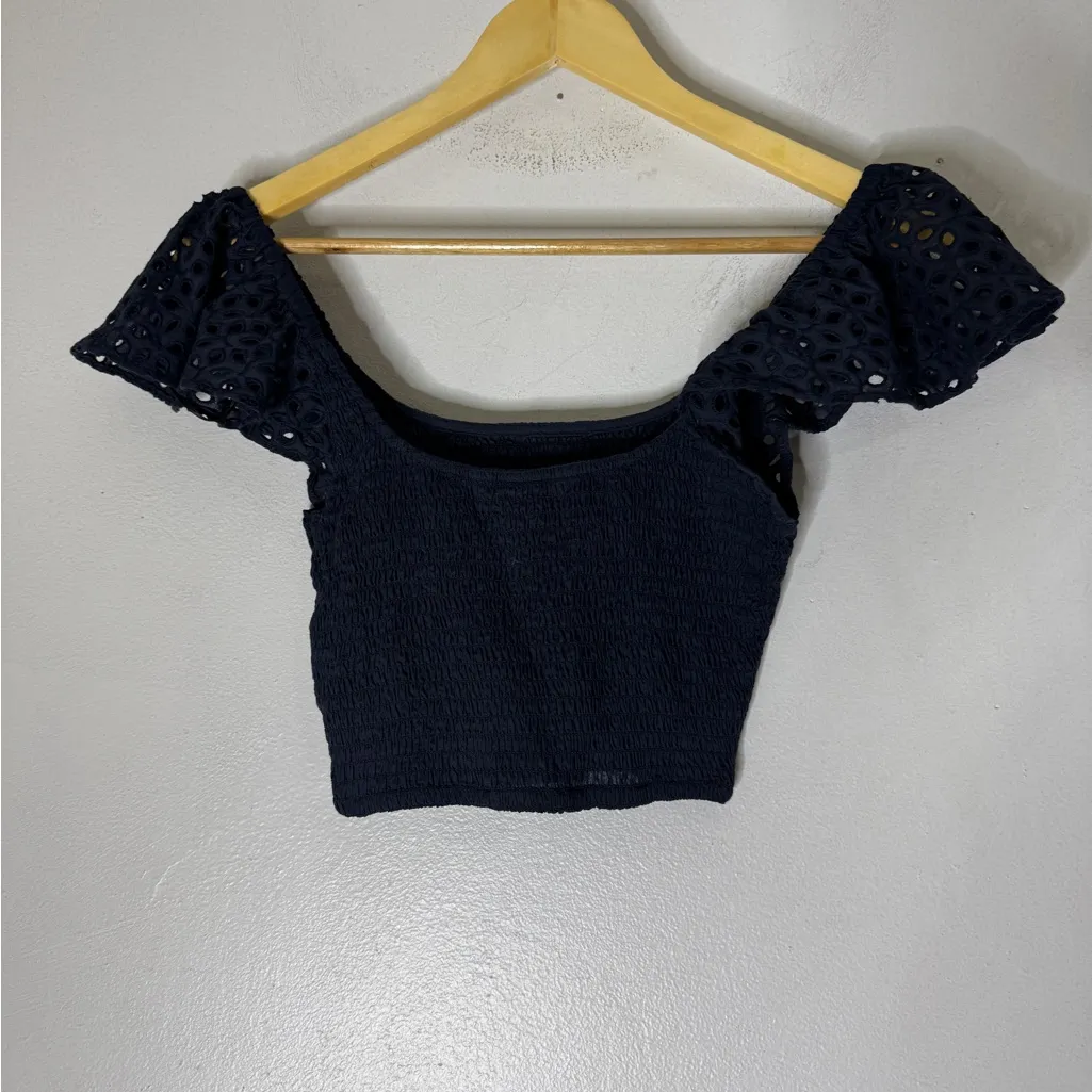 NWT H&M Navy Blue Smocked Crop Top Eyelet Sleeve‎ Detail XS - Image 2