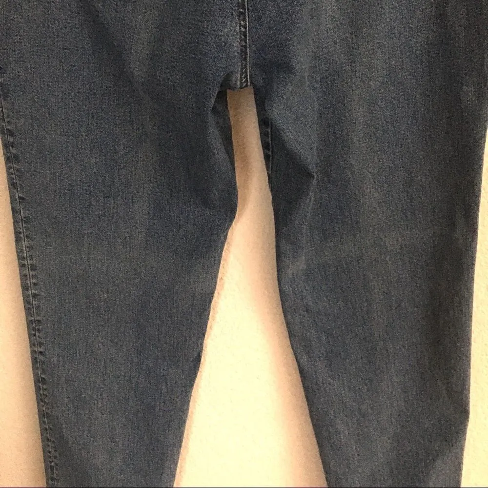 Lauren Jean Co. denim high waisted straight leg mom light wash jeans 10P - Image 5