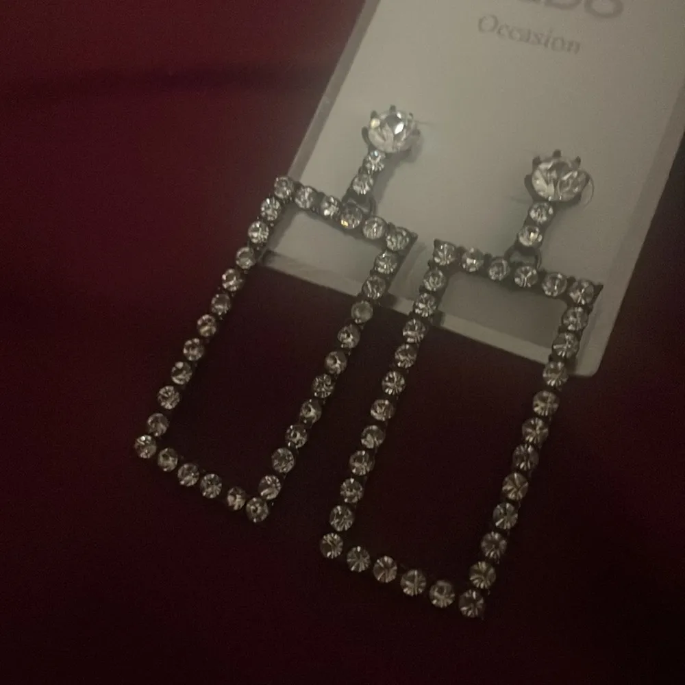 Chandelier Drop Earrings - Image 2