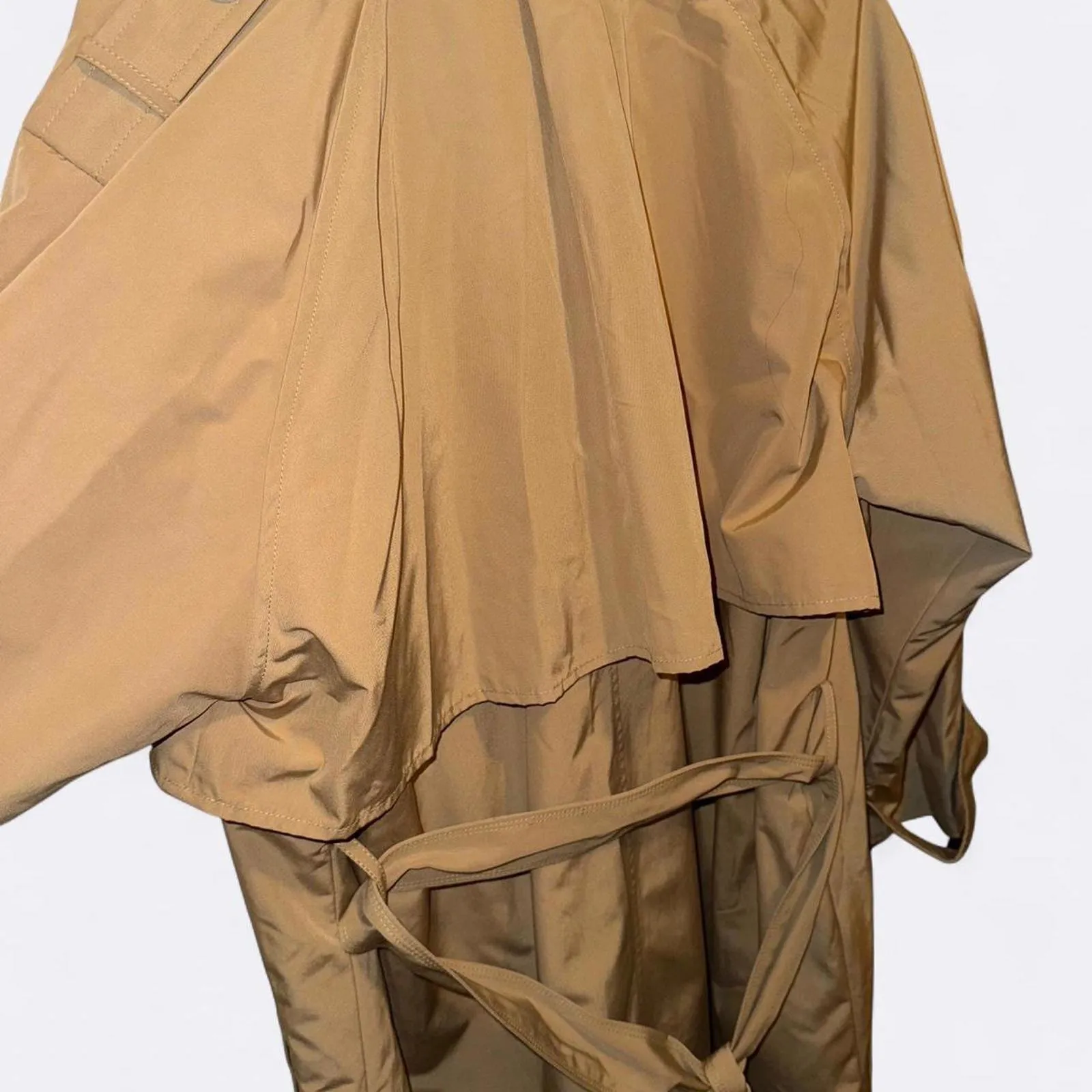 Abercrombie & Fitch Classic Trench Coat in a tan/camel color - Image 7