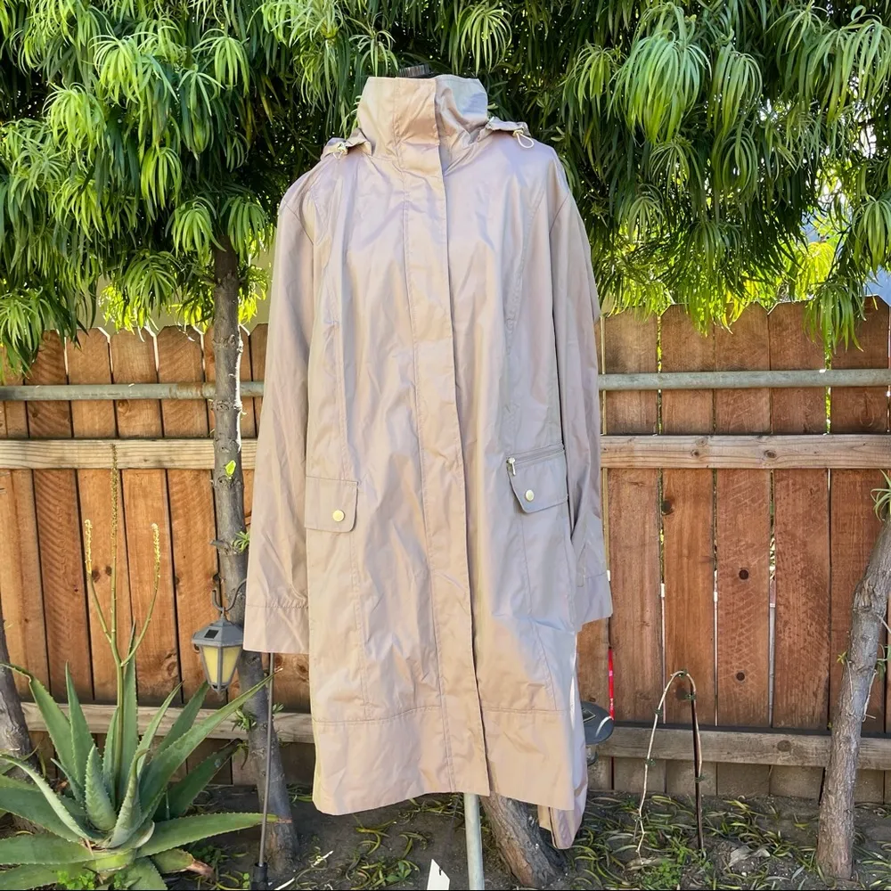 Cole Haan  Packable Rain Jacket size 1X - Image 5