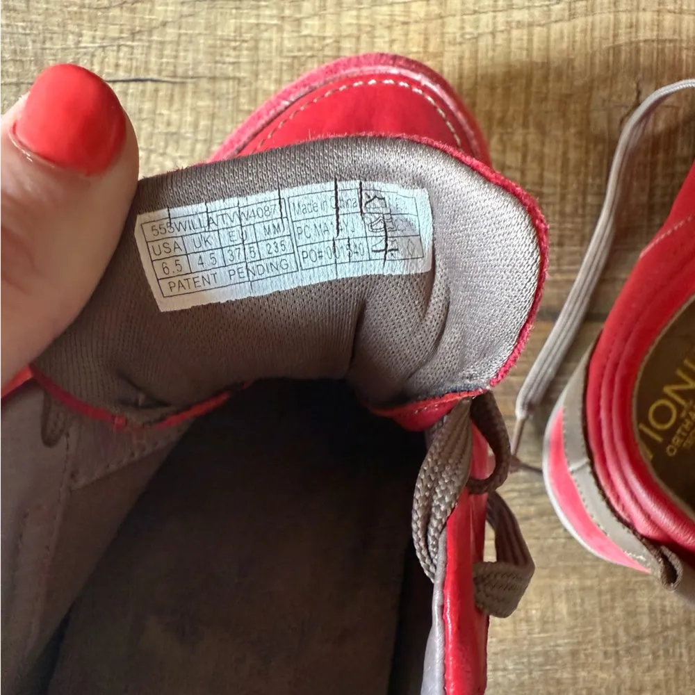 Vionic Willa Leather Sneakers in Red - Image 8