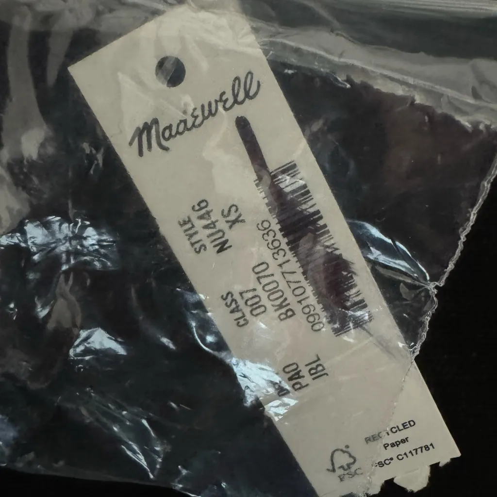 MADEWELL Linen Pleated Shell Top Women’s XS / S Jet Black Minimalist Chic Blouse - Image 10