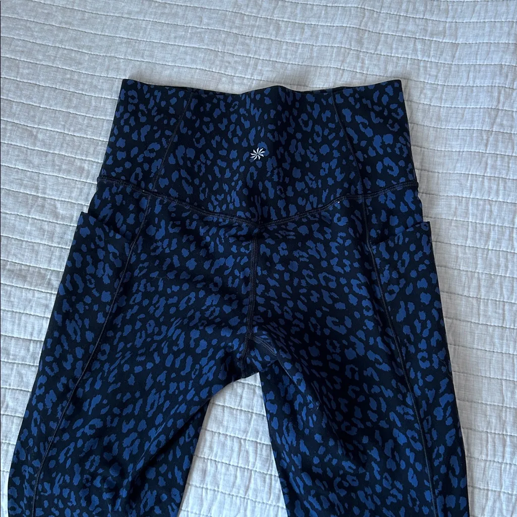 Athleta salutation stash pocket ll printed black blue leopard print 7/8 tight S - Image 11