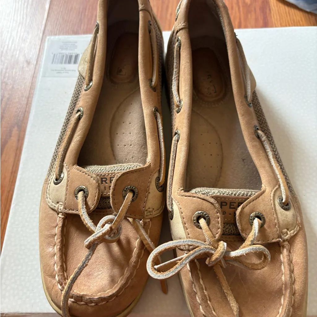 Sperry Women's Tan and Cream Loafers - Image 8