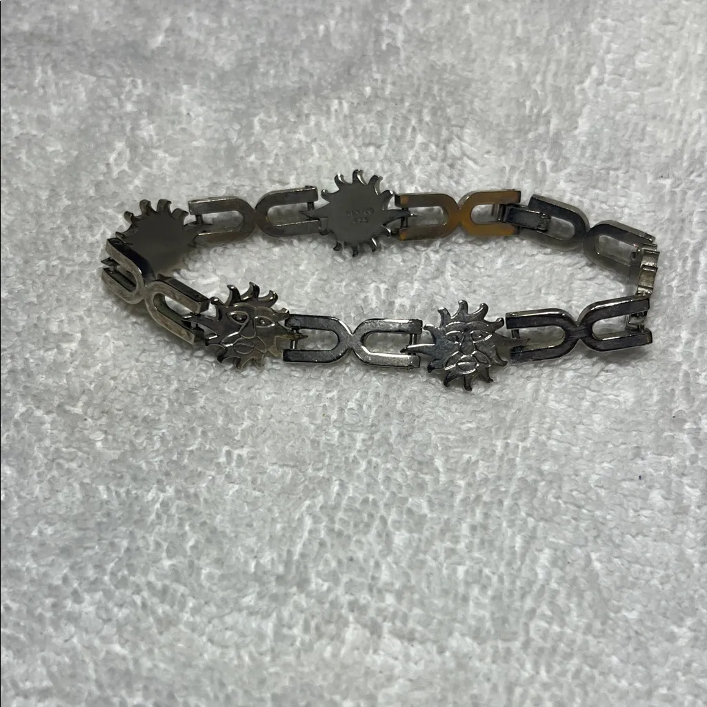 Vintage Mexican Silver Sun Face Link Bracelet - Image 2
