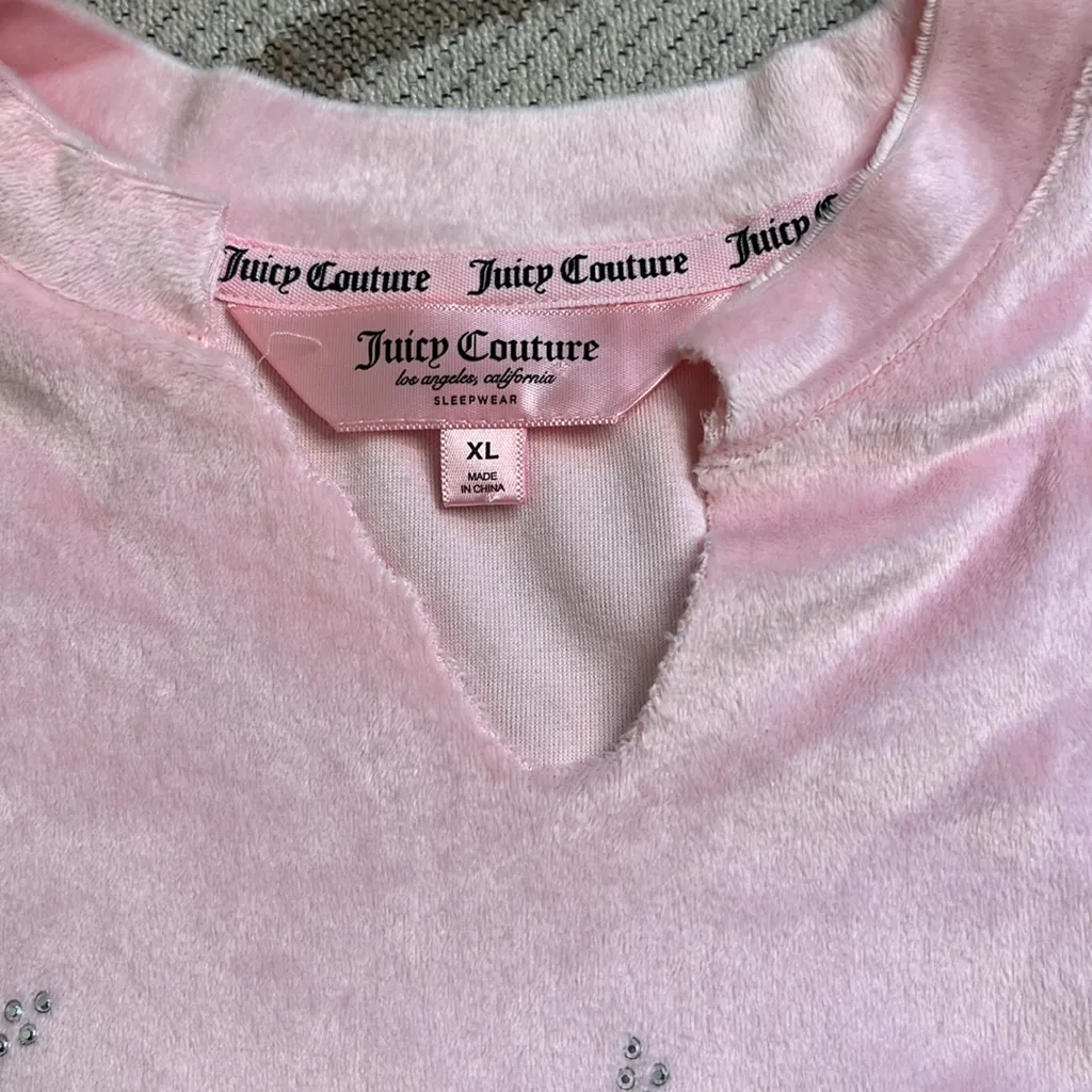 Juicy Couture pink velvet super soft tank/ pants Lounge Set, size XL - Image 15