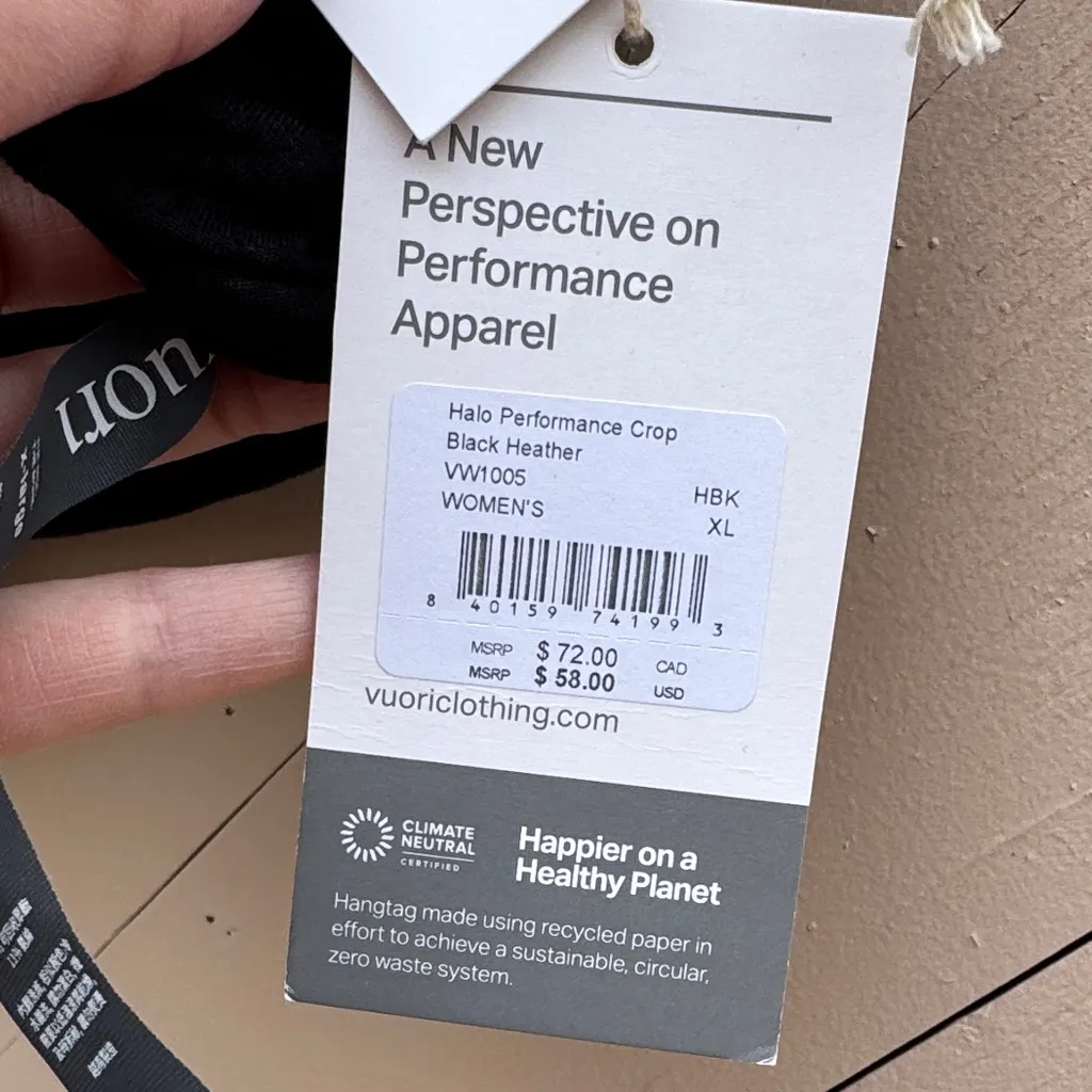 Vuori Black Performance Top - Image 3