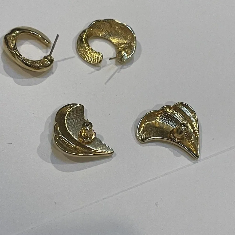 Lot Of 2 Signed Monet Gold Tone Costume Earrings Pierced Mix - Image 11