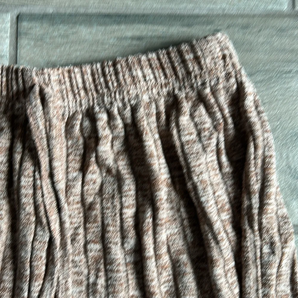 Brown ribbed lounge shorts - Image 2
